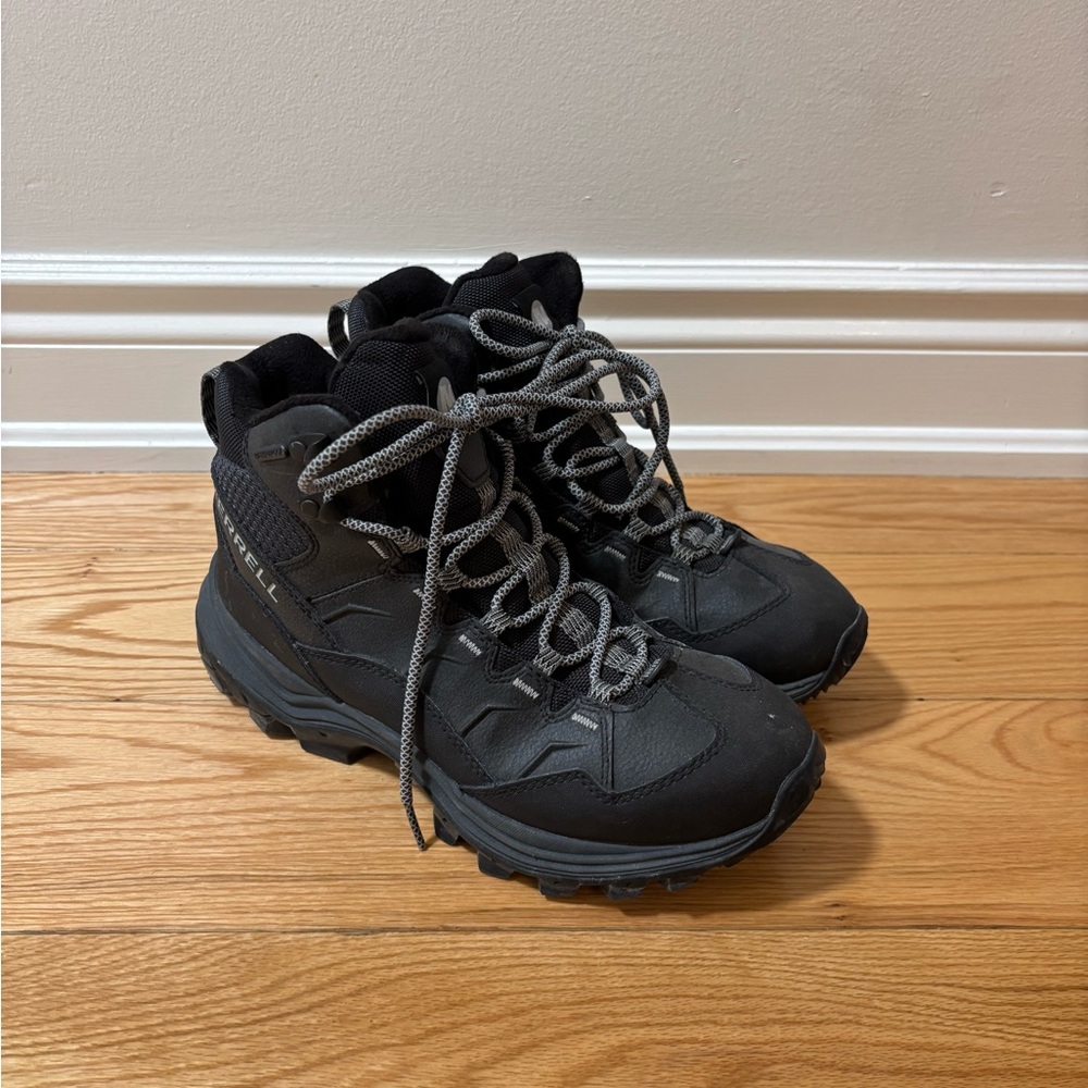 Merrell Winter Boots - Picture 2 of 6